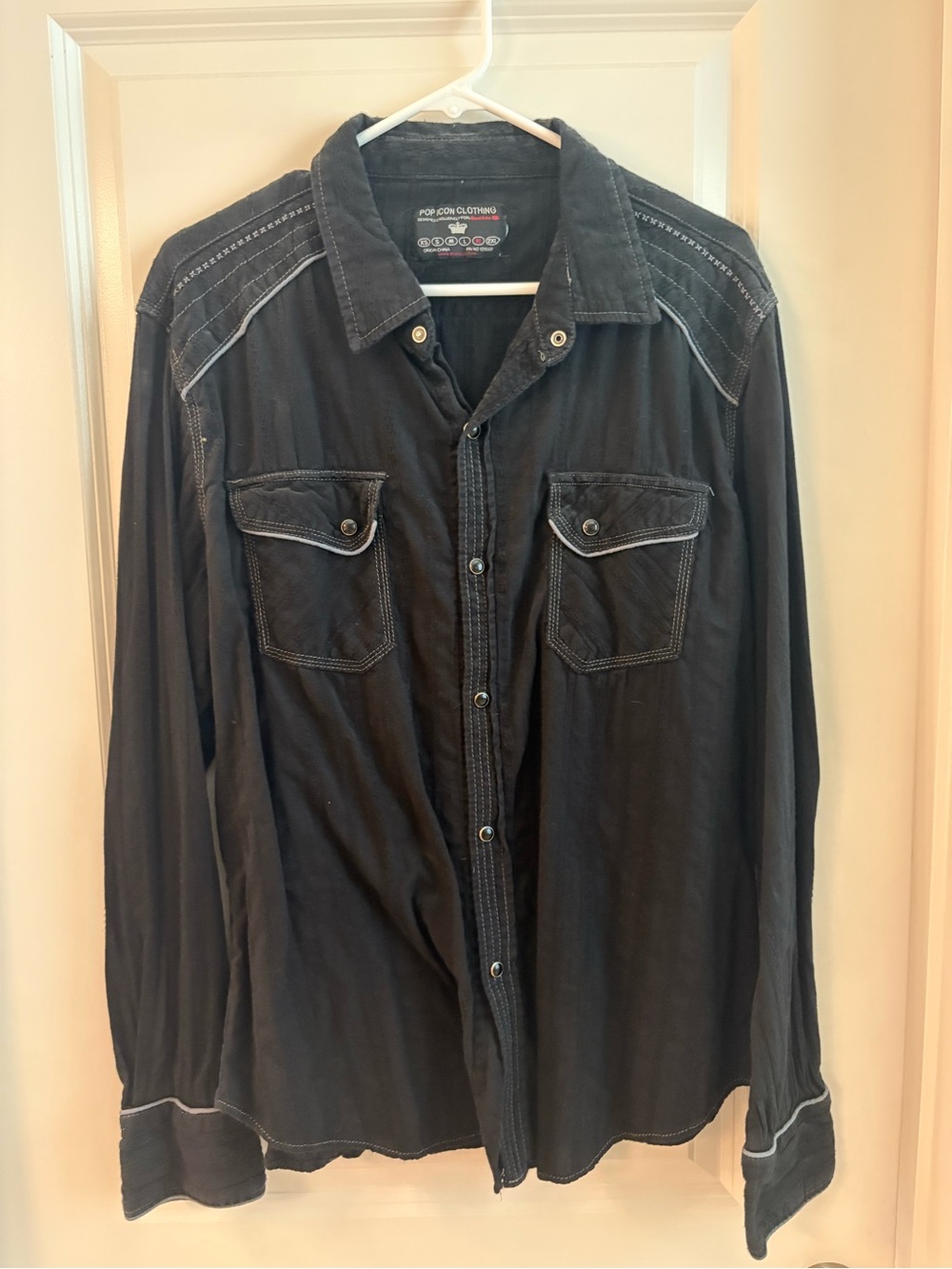 POP ICON CLOTHING Black Long-Sleeve Button Down Shirt with Contrast Stitching